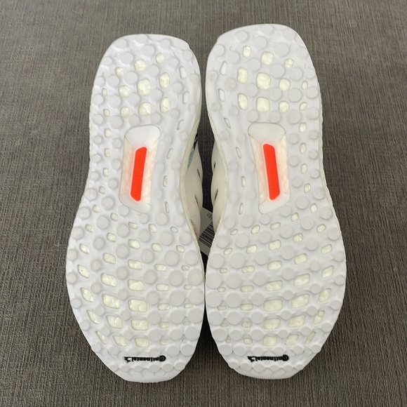 ❌SOLD❌ NWT adidas ultra boost 🔥 - Picture 7 of 7
